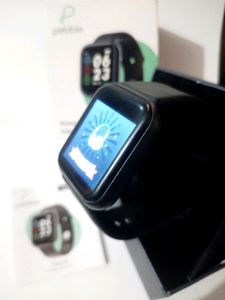 Pebble Smartwatch Fitness Tracker