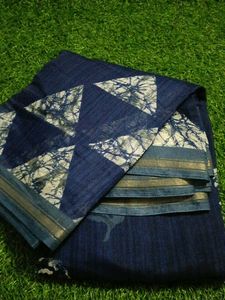 Blue Geometric Print Saree