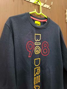 Sweatshirt For Mens ( Medium) Size