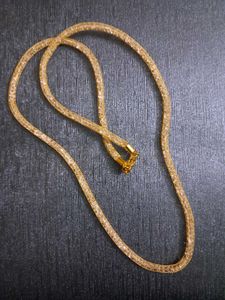 Elegant Gold Chain Necklace