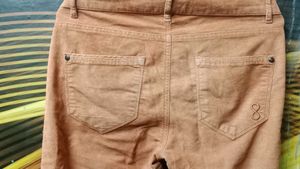 “Classic Brown Denim for Everyday Wear”
