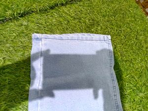 American Eagle Light Wash Jeans