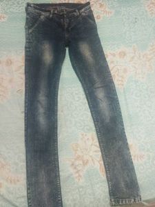 Men's Distressed Denim Jeans