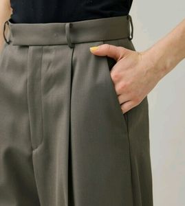 Olive Green Sequal Pleared Trousers