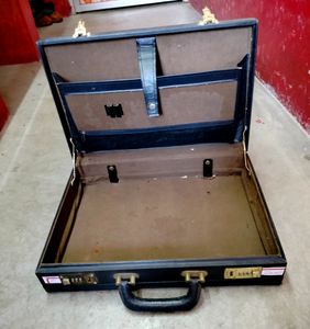 Jordan Premium Briefcase Suitcase