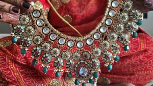 Bridal  Heavy Jewellery In Kundan with Accessories