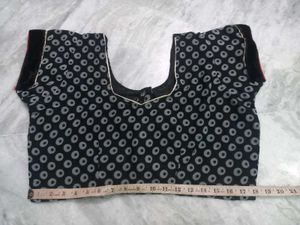 Black stiched Blouse 💗