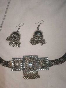 Necklace &amp; Earring Set