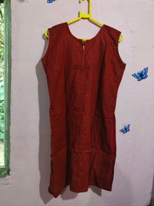 New Sleeveless Maroon Kurta For Women ❤️