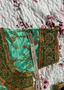 Hyderabadi Khada Dupatta 5000₹(bargainable)