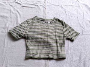 Crop Tee 🎀