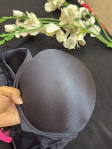 strap less paded bra