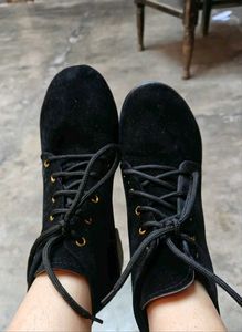 Black Boots
