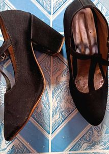 Vintage Black T-Strap Heels