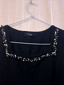 Black Thank Top