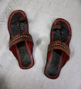 <Giving Away >❗Kolapuri Chappal