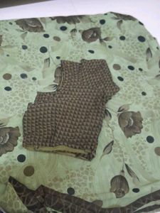 In Good Condition Saree With Blouse 40 Size