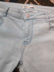 Women Regular Mid Rise Light Blue Jeans