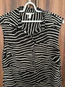 Branded Black Top