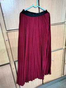 Burgundy Pleated Skirt❤