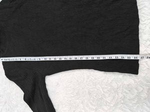 Uniqlo Classic Black Turtleneck Sweater