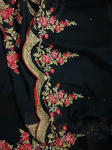 Boutique Dress New  With 3 Setsstitched