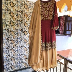 Sale! Heavy Worked Peplum Top And Umbrell