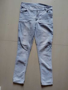Light Wash Skinny Jeans