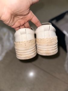 AJIO White Embellished Shoes