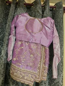 Saree+ Stiched Blouse+ Peticot
