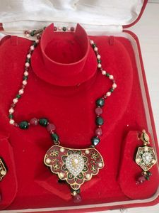 Traditional Jewellery Set With Earrings