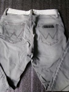 Comfy Slim Fit Jeans