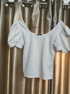 Chic White Puff Sleeve Crop Top