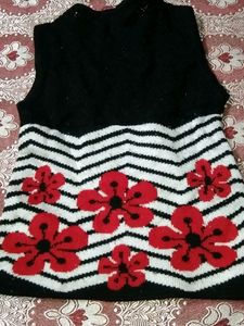Frock Sleevless Woolen
