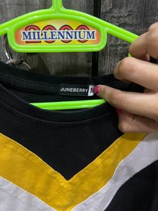 JUNEBERRY Women Colorblock Round Neck T-shirt