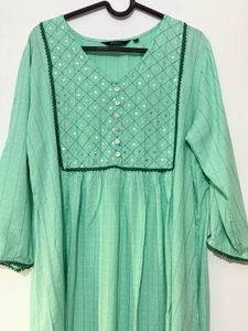Green Embroidered Kurta