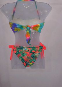 Vibrant Shade Tropical Bikini Set 👙