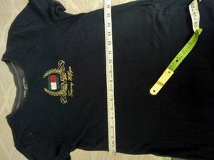 buy 1sweatshirts and get one  tshirt free