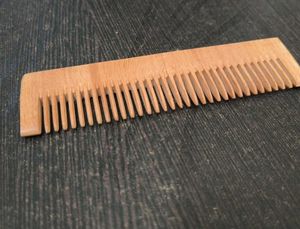 Wooden Hair Comb With Renee Lipstick N Body Lotion