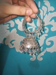 Earings