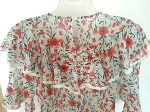 Floral Ruffled Neck Top