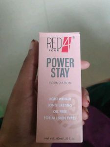 Red4Four Power Stay Foundation