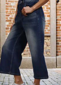 Wide Leg Cropped Jeans
