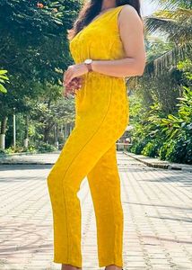 Chic Yellow Sleeveless Jumpsuit