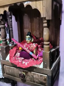 Wooden Krishna Idol Stand