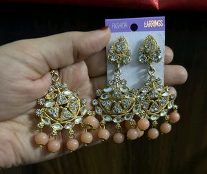Earing With Mang Tika
