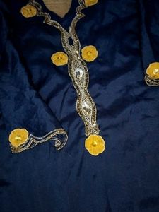 Stone Work Shoulder Cut Curti