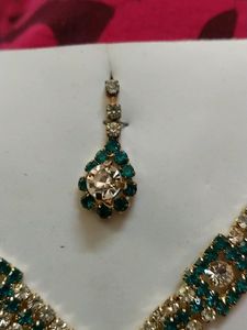 Neckles