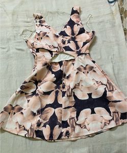 Dotti Back Criss Cross Floral Dress