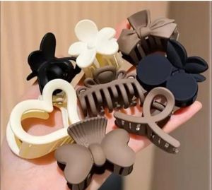 Cute Hair Claw Clip Set
